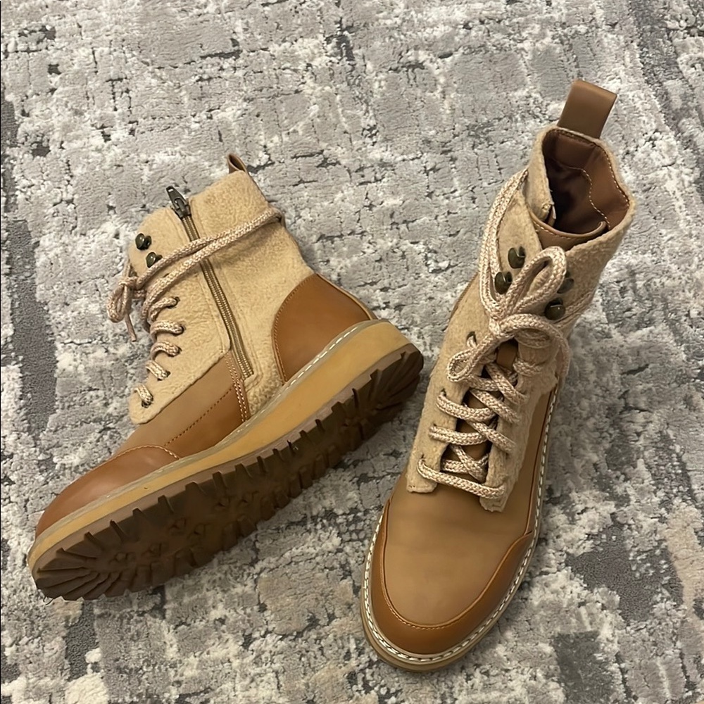 Tan Leather women’s Boots